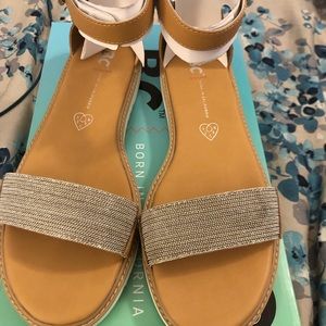 BC Sandals Women Size 8